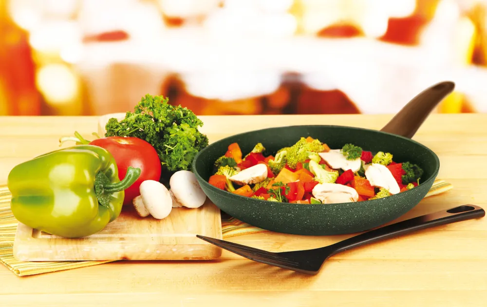 Natura Induction Hapjespan Zonder Teflon>Serveer-/hapjespan 28cm met 2 grepen - VegeTek