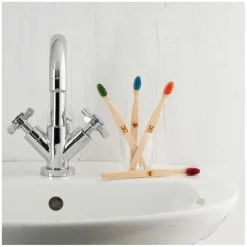 ecoLiving Baby & Kind|Mondverzorging/Tandenborstel>Tandenborstel voor Kinderen - Konijn - Rood